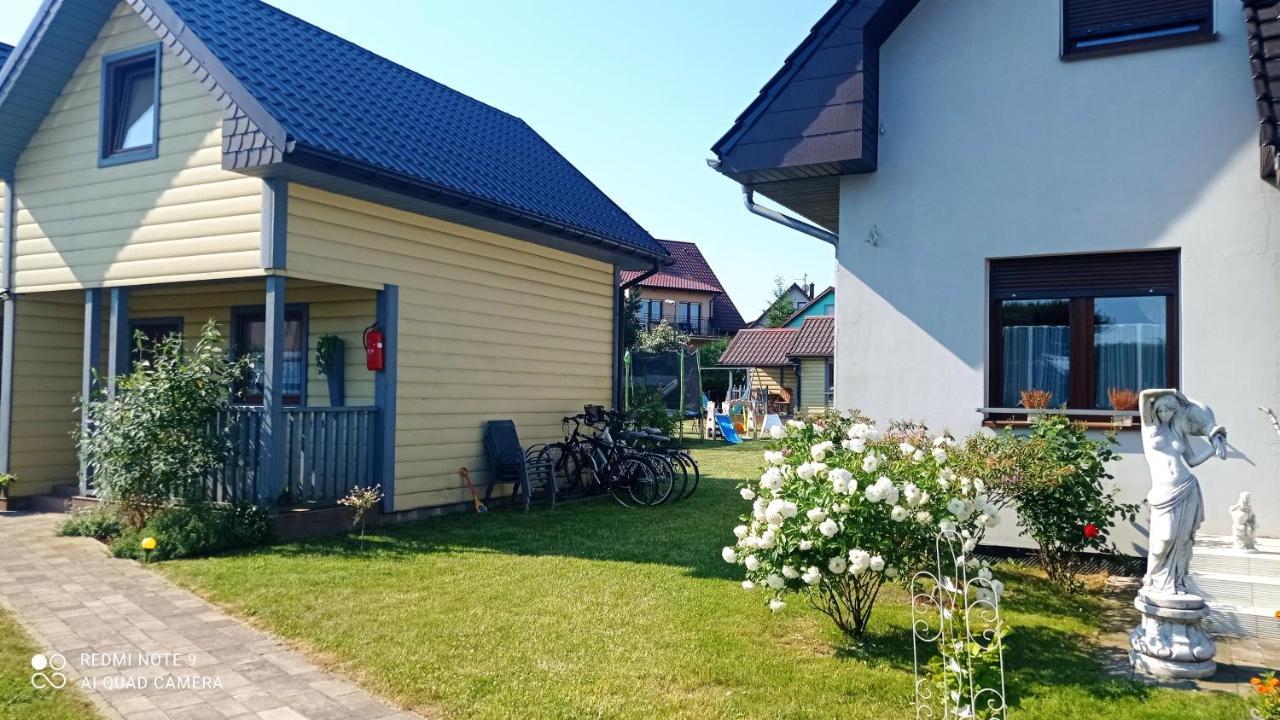Domki Teo Pietrowe I Parterowe Rewal Eksteriør billede